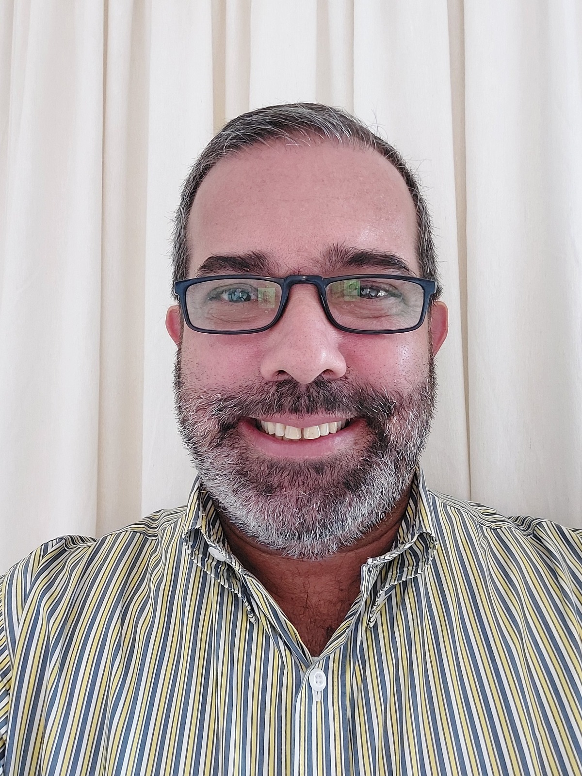 Engenheiro Florestal, PhD, ambientalista